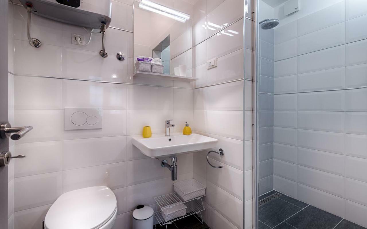 En Suite Room Demaria コミジャ エクステリア 写真